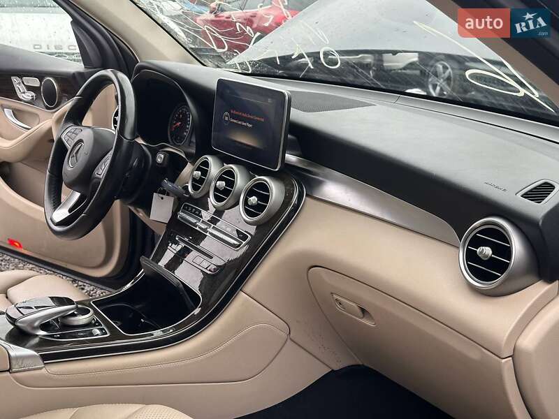 Внедорожник / Кроссовер Mercedes-Benz GLC-Class 2016 в Луцке