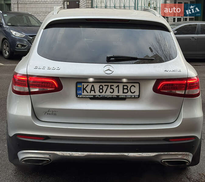 Позашляховик / Кросовер Mercedes-Benz GLC-Class 2015 в Києві