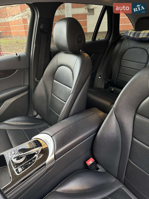 Позашляховик / Кросовер Mercedes-Benz GLC-Class 2015 в Києві