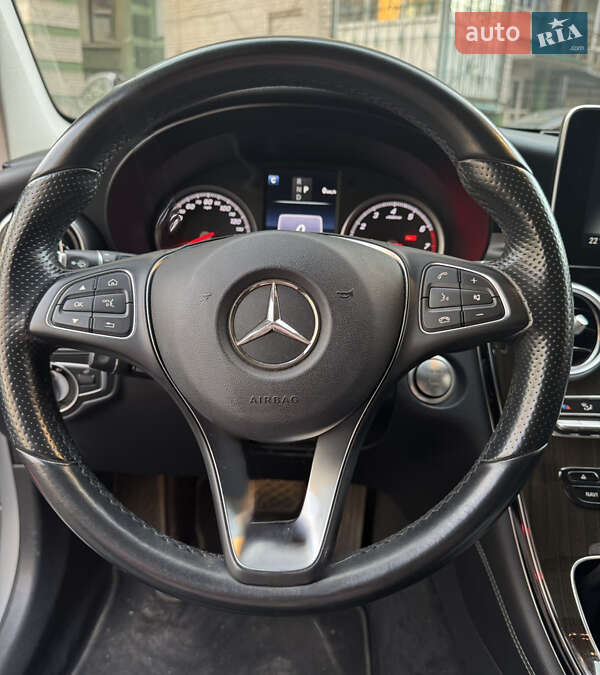 Позашляховик / Кросовер Mercedes-Benz GLC-Class 2015 в Києві