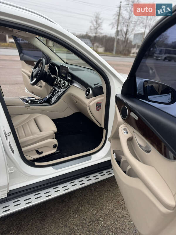 Внедорожник / Кроссовер Mercedes-Benz GLC-Class 2017 в Житомире