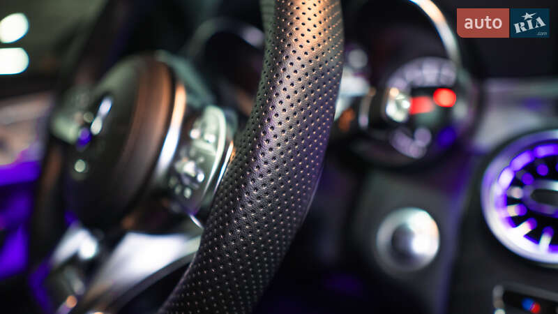 Внедорожник / Кроссовер Mercedes-Benz GLC-Class 2018 в Киеве