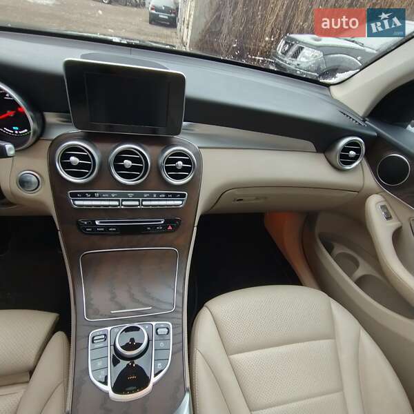 Внедорожник / Кроссовер Mercedes-Benz GLC-Class 2018 в Киеве