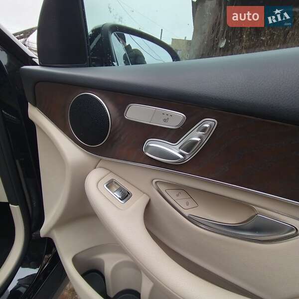 Внедорожник / Кроссовер Mercedes-Benz GLC-Class 2018 в Киеве