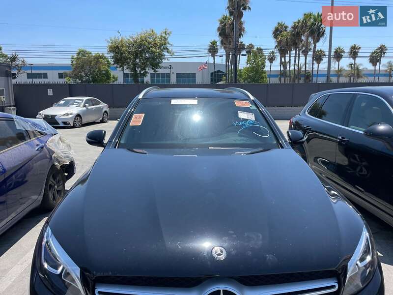 Внедорожник / Кроссовер Mercedes-Benz GLC-Class 2018 в Киеве