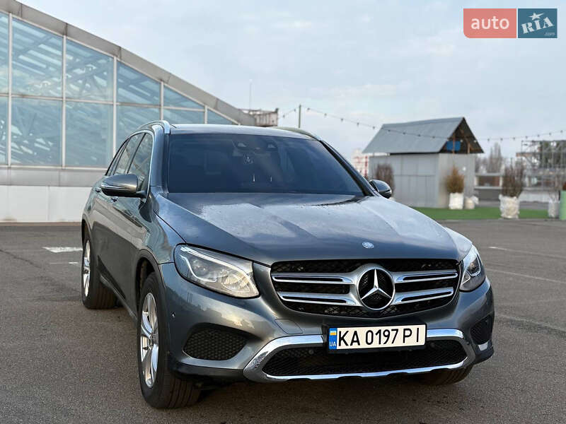 Mercedes-Benz GLC-Class 2017 Mercedes-Benz GLC-Class 2017