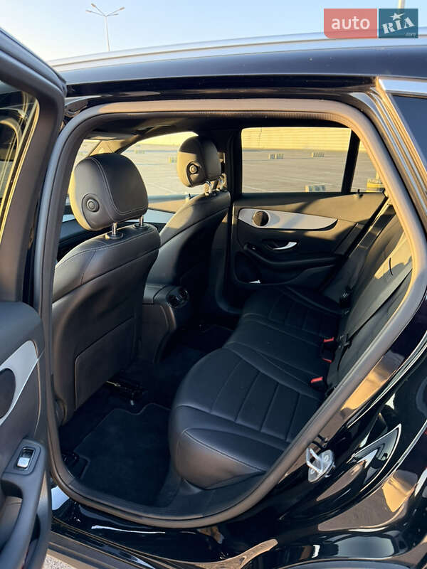 Внедорожник / Кроссовер Mercedes-Benz GLC-Class 2019 в Львове