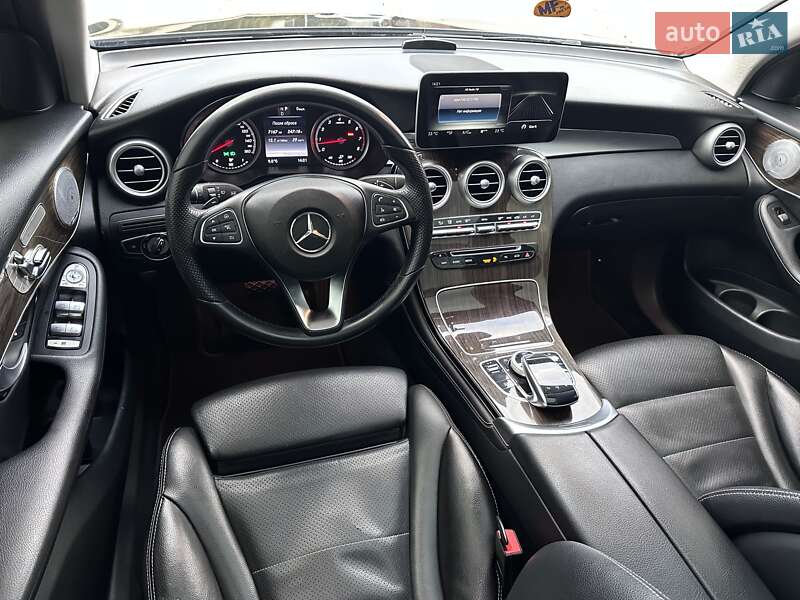 Позашляховик / Кросовер Mercedes-Benz GLC-Class 2015 в Дніпрі фото 28 Позашляховик / Кросовер Mercedes-Benz GLC-Class 2015 в Дніпрі