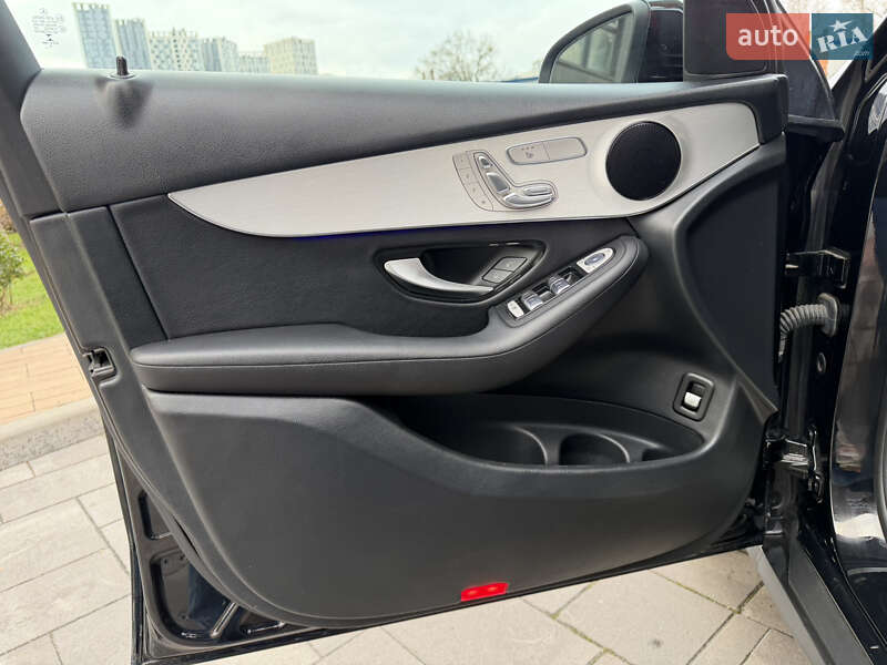 Позашляховик / Кросовер Mercedes-Benz GLC-Class 2019 в Києві