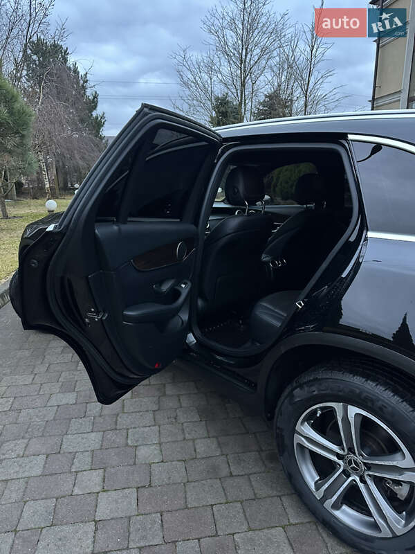 Позашляховик / Кросовер Mercedes-Benz GLC-Class 2019 в Сарнах