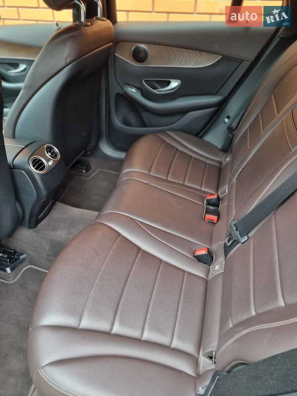 Внедорожник / Кроссовер Mercedes-Benz GLC-Class 2017 в Харькове фото 9 Внедорожник / Кроссовер Mercedes-Benz GLC-Class 2017 в Харькове