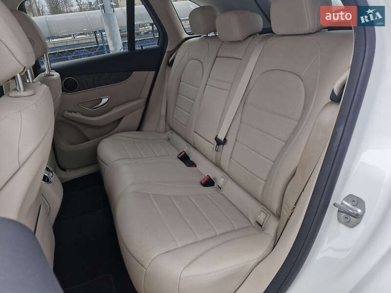 Позашляховик / Кросовер Mercedes-Benz GLC-Class 2019 в Києві