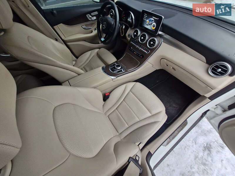 Позашляховик / Кросовер Mercedes-Benz GLC-Class 2019 в Києві