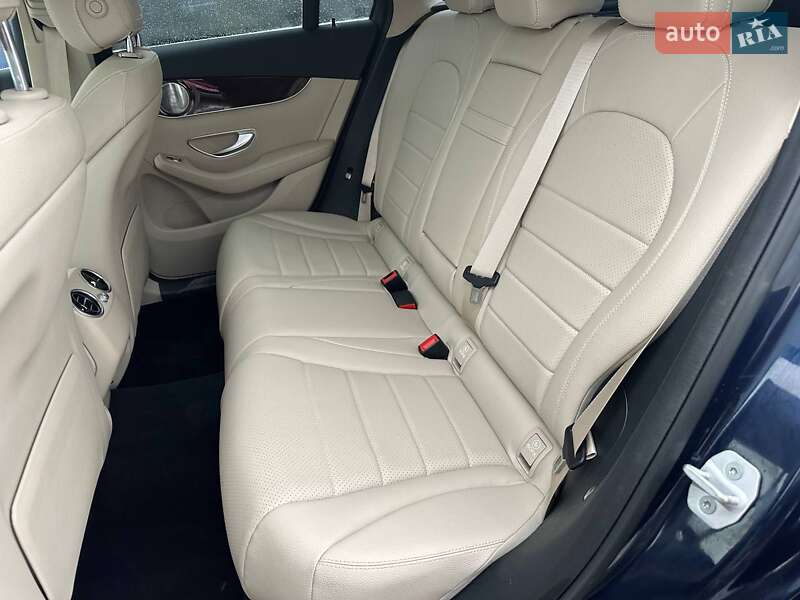 Позашляховик / Кросовер Mercedes-Benz GLC-Class 2016 в Луцьку