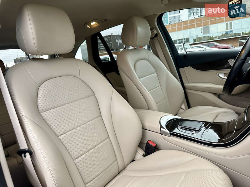 Позашляховик / Кросовер Mercedes-Benz GLC-Class 2020 в Києві