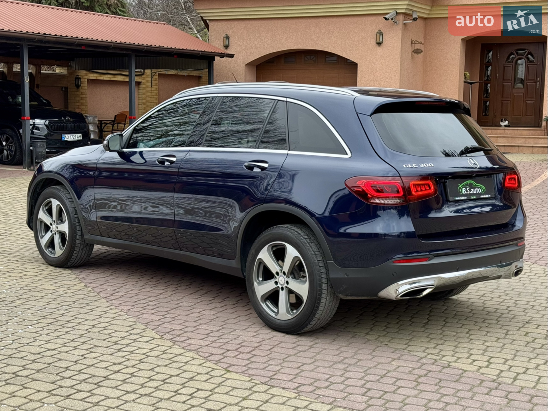2016 Mercedes-Benz GLC - мініатюра 12