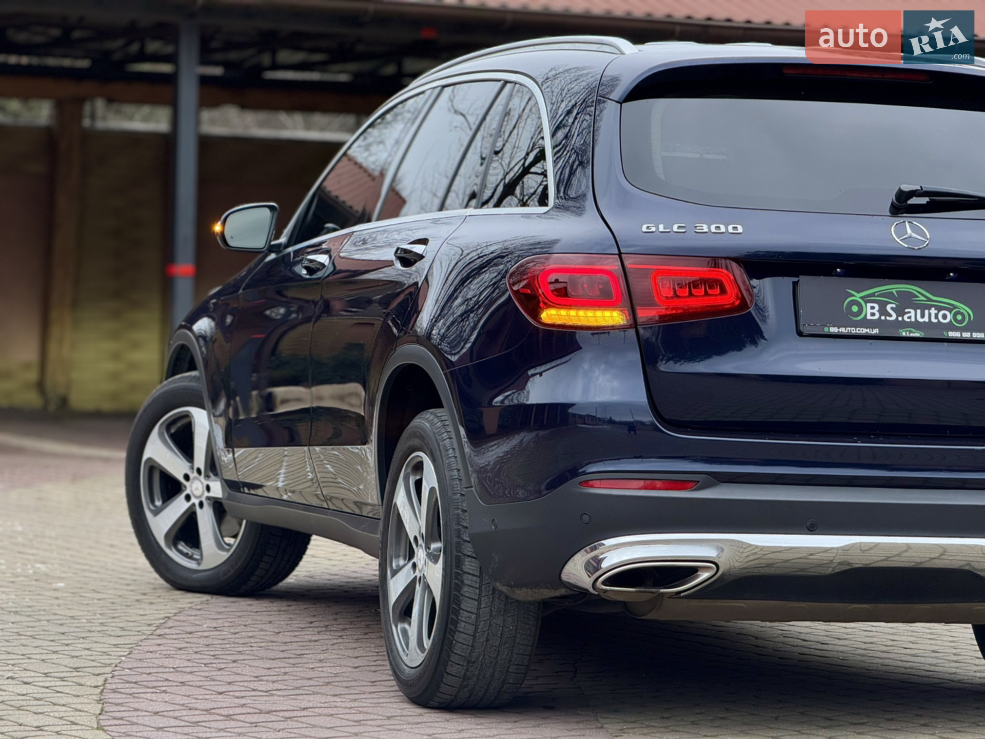 2016 Mercedes-Benz GLC - мініатюра 15
