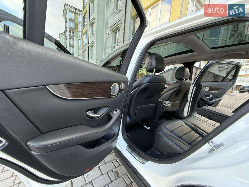 Внедорожник / Кроссовер Mercedes-Benz GLC-Class 2017 в Ивано-Франковске