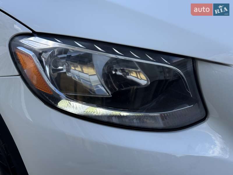 Внедорожник / Кроссовер Mercedes-Benz GLC-Class 2017 в Ивано-Франковске