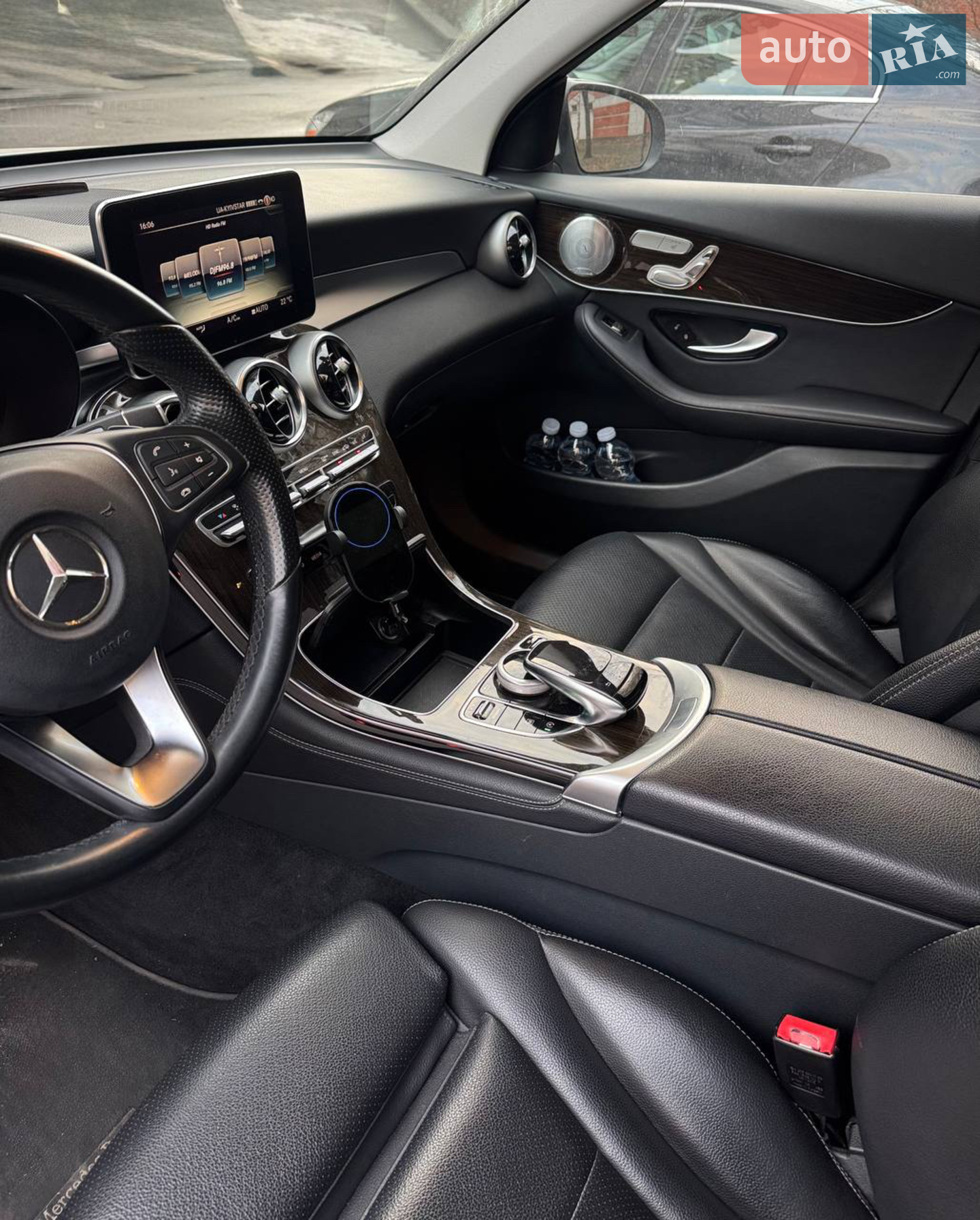 2015 Mercedes-Benz GLC - мініатюра 19