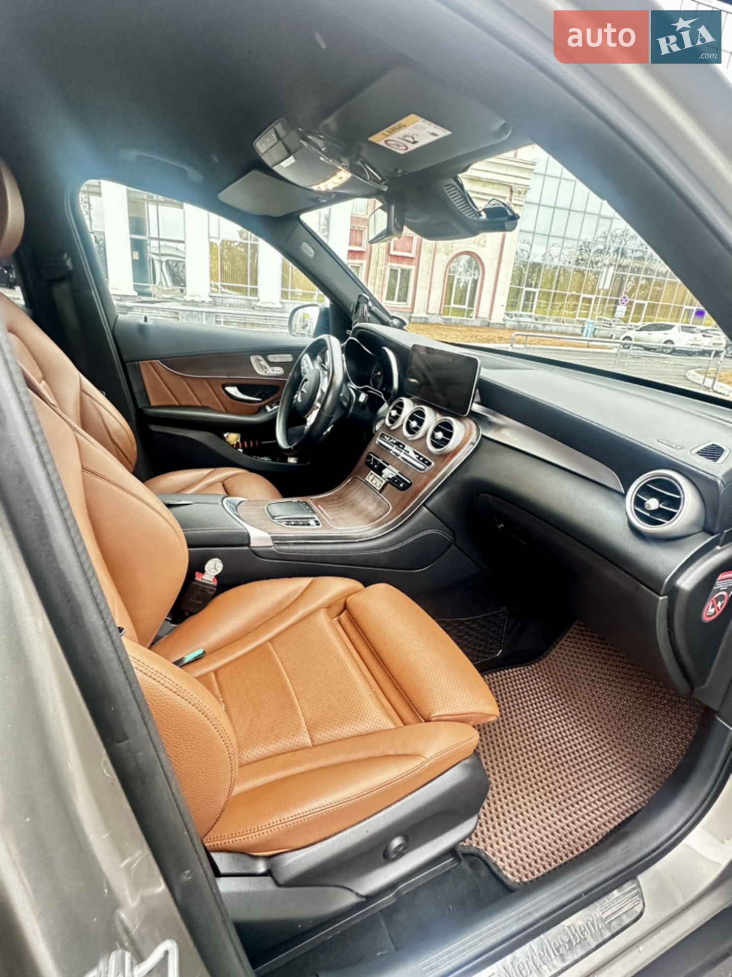Mercedes-Benz GLC Class 2020 VIN W1N2539191F804228 фото оголошення 11 з 18