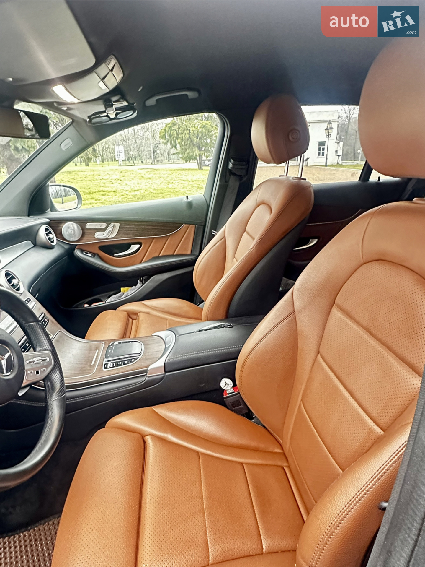 Mercedes-Benz GLC Class 2020 VIN W1N2539191F804228 фото оголошення 9 з 18