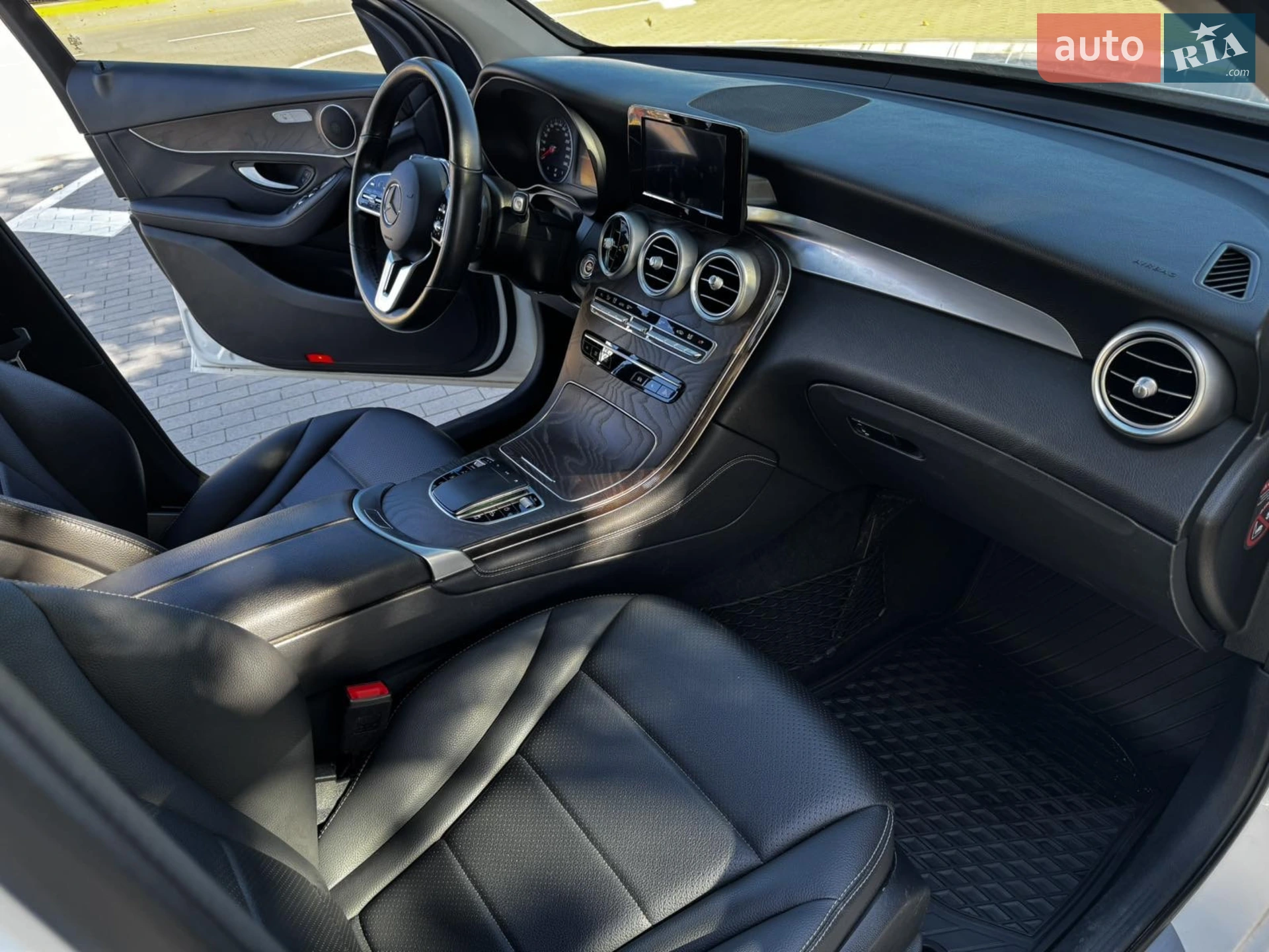 2020 Mercedes-Benz GLC - мініатюра 15