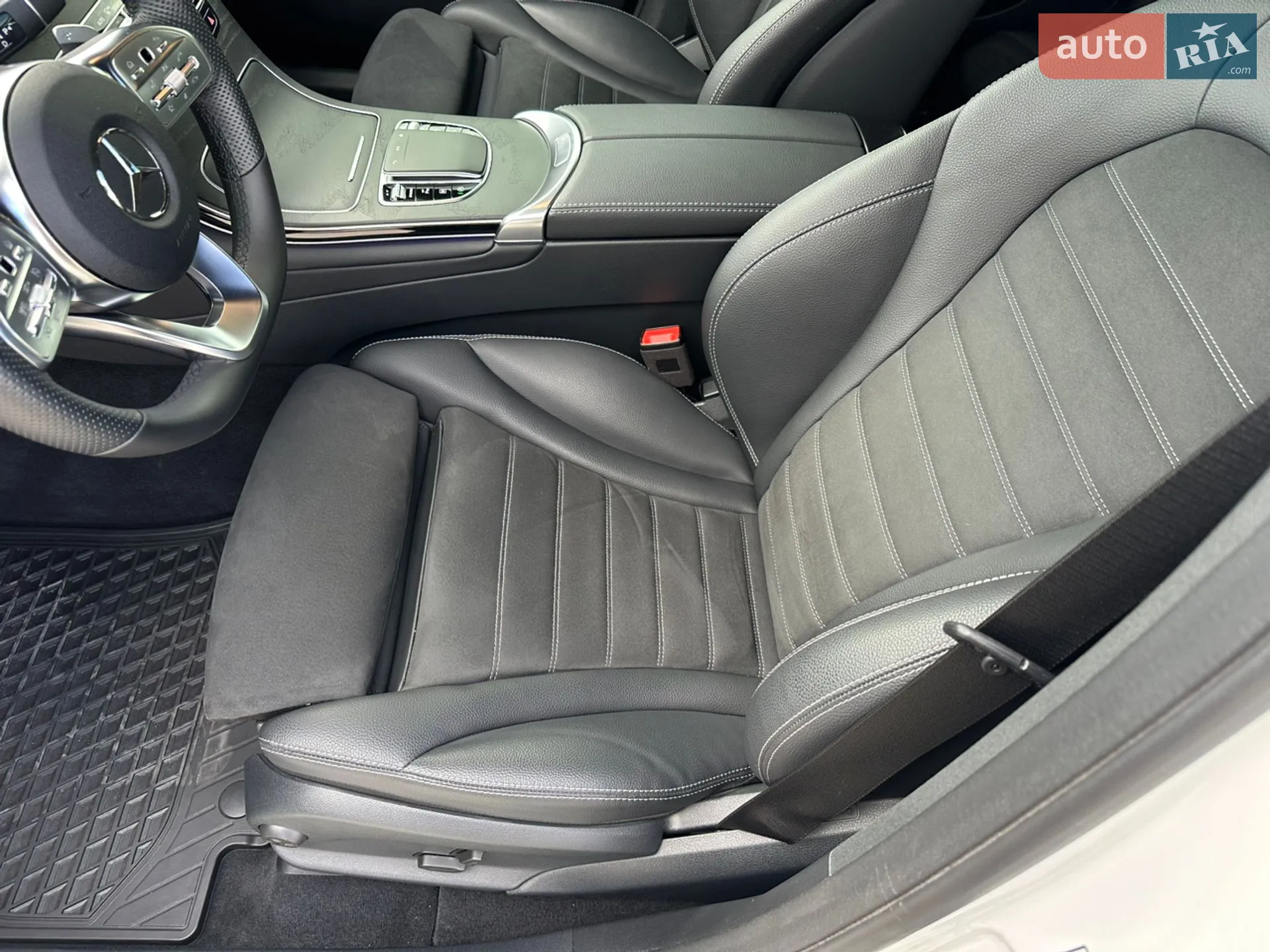 2021 Mercedes-Benz GLC - мініатюра 13