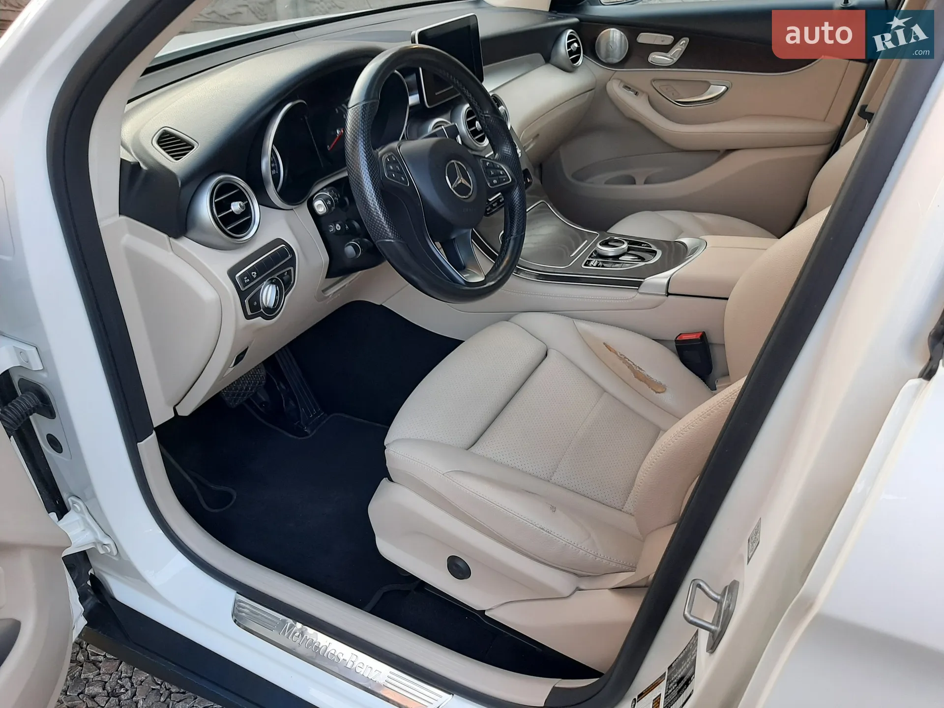 2019 Mercedes-Benz GLC - мініатюра 14