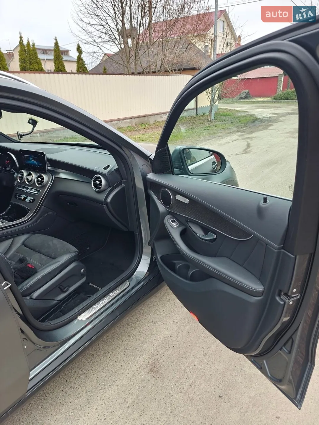 2019 Mercedes-Benz GLC - мініатюра 37