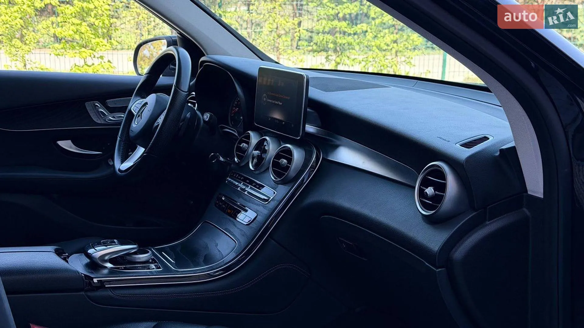 2016 Mercedes-Benz GLC - мініатюра 22