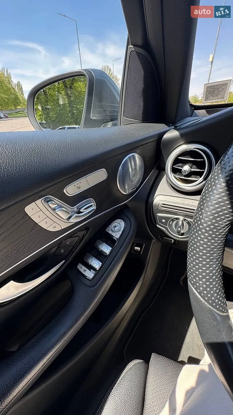 2017 Mercedes-Benz GLC - мініатюра 29
