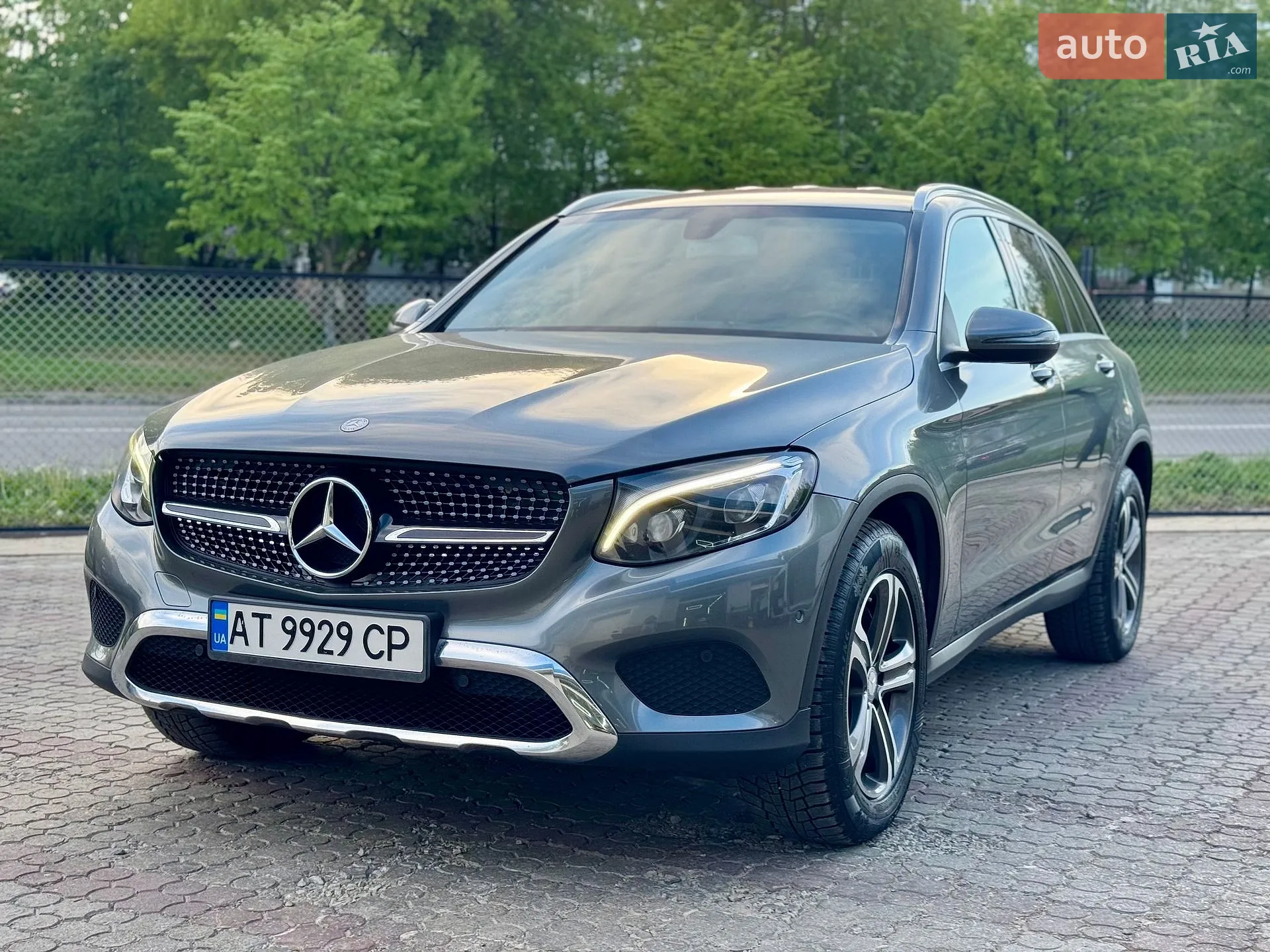 2016 Mercedes-Benz GLC - мініатюра 31