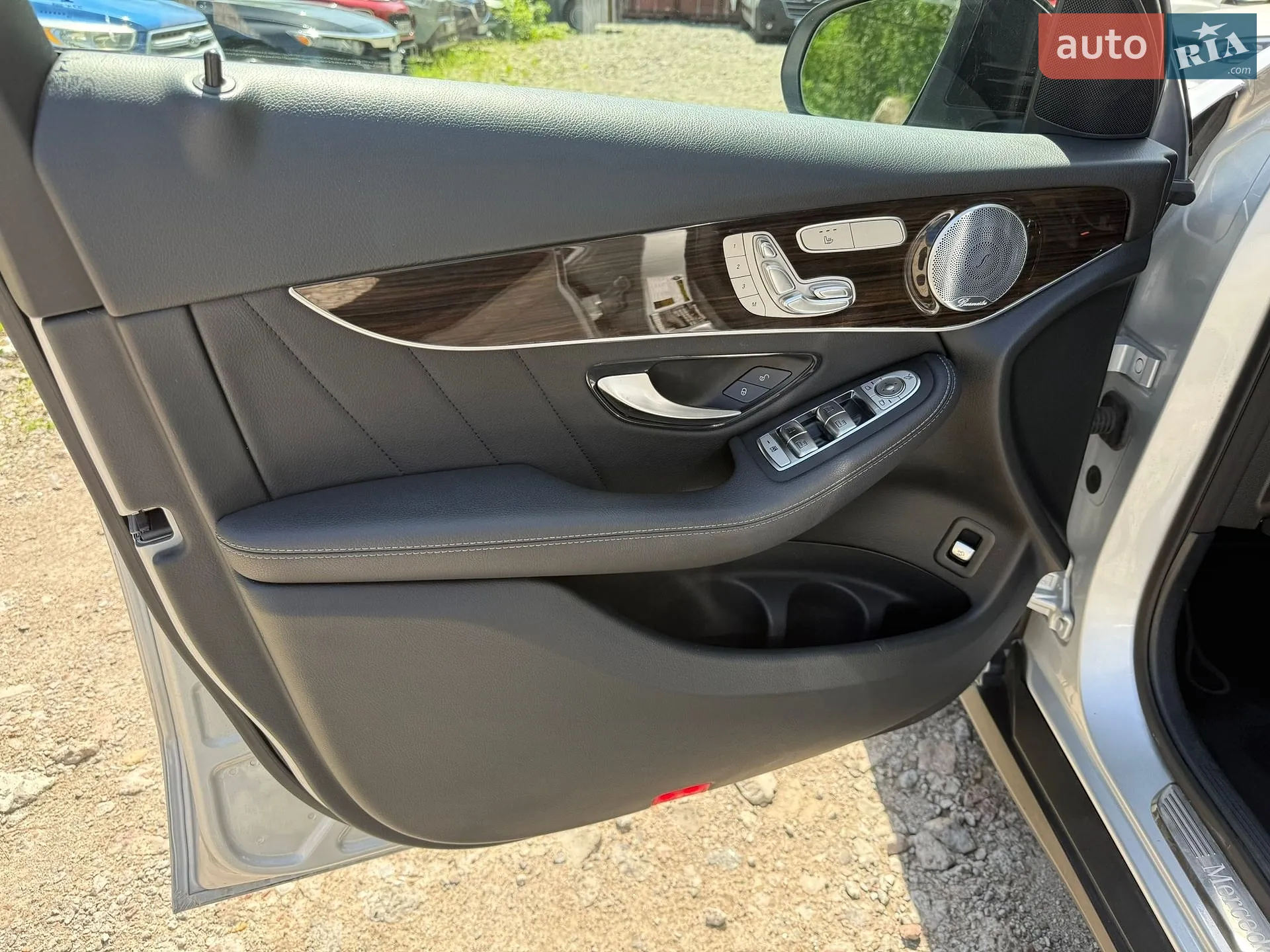 2019 Mercedes-Benz GLC - мініатюра 23