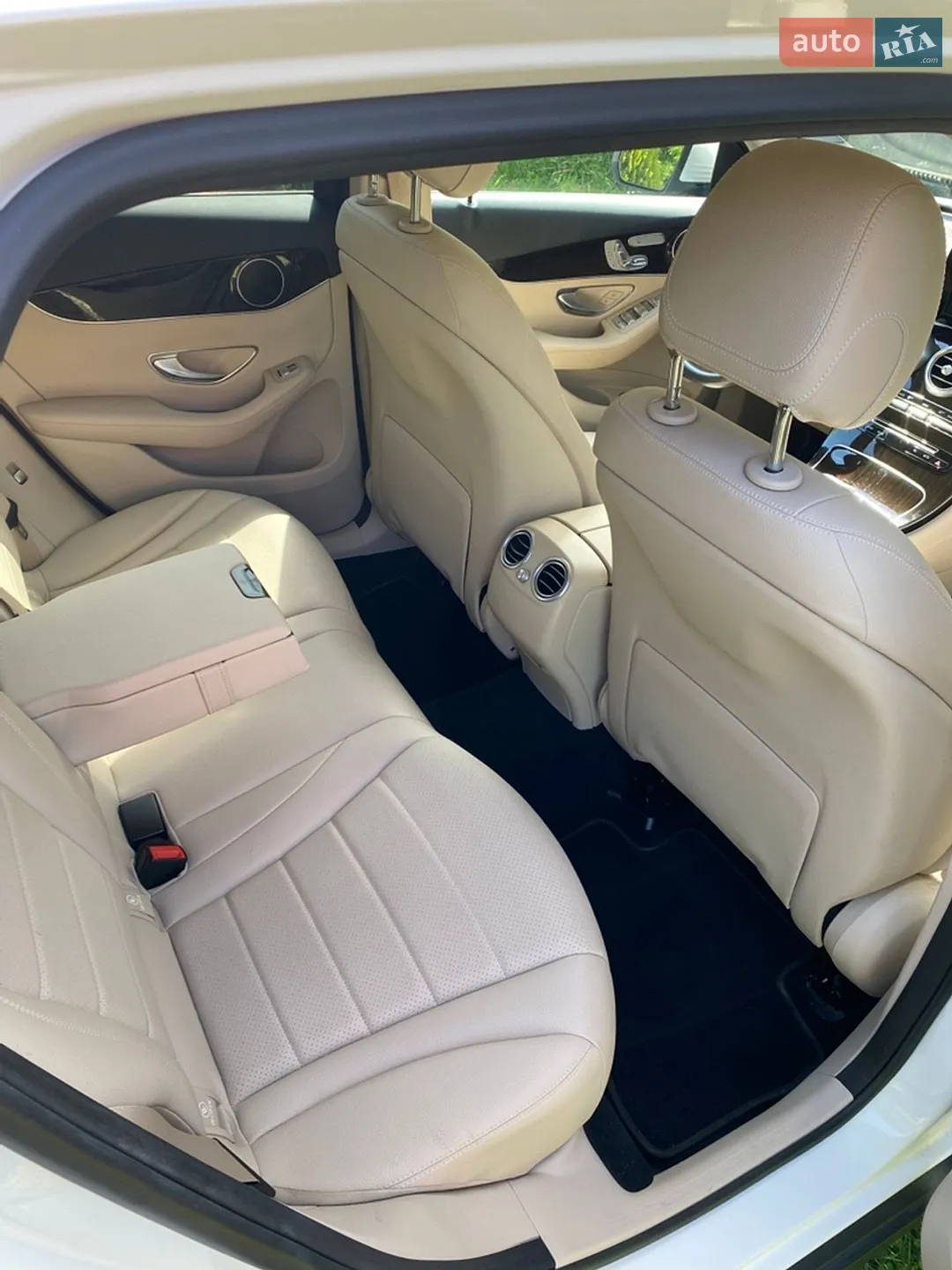 2017 Mercedes-Benz GLC - мініатюра 13