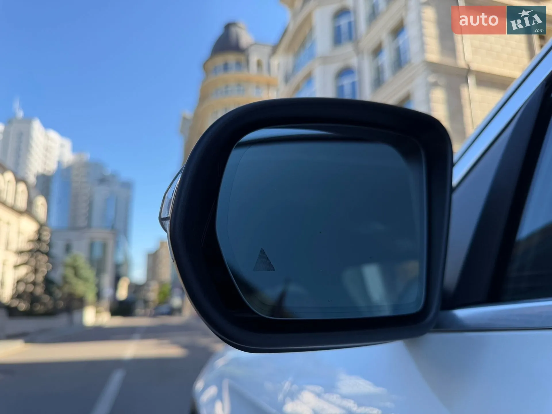 2016 Mercedes-Benz GLC - мініатюра 22