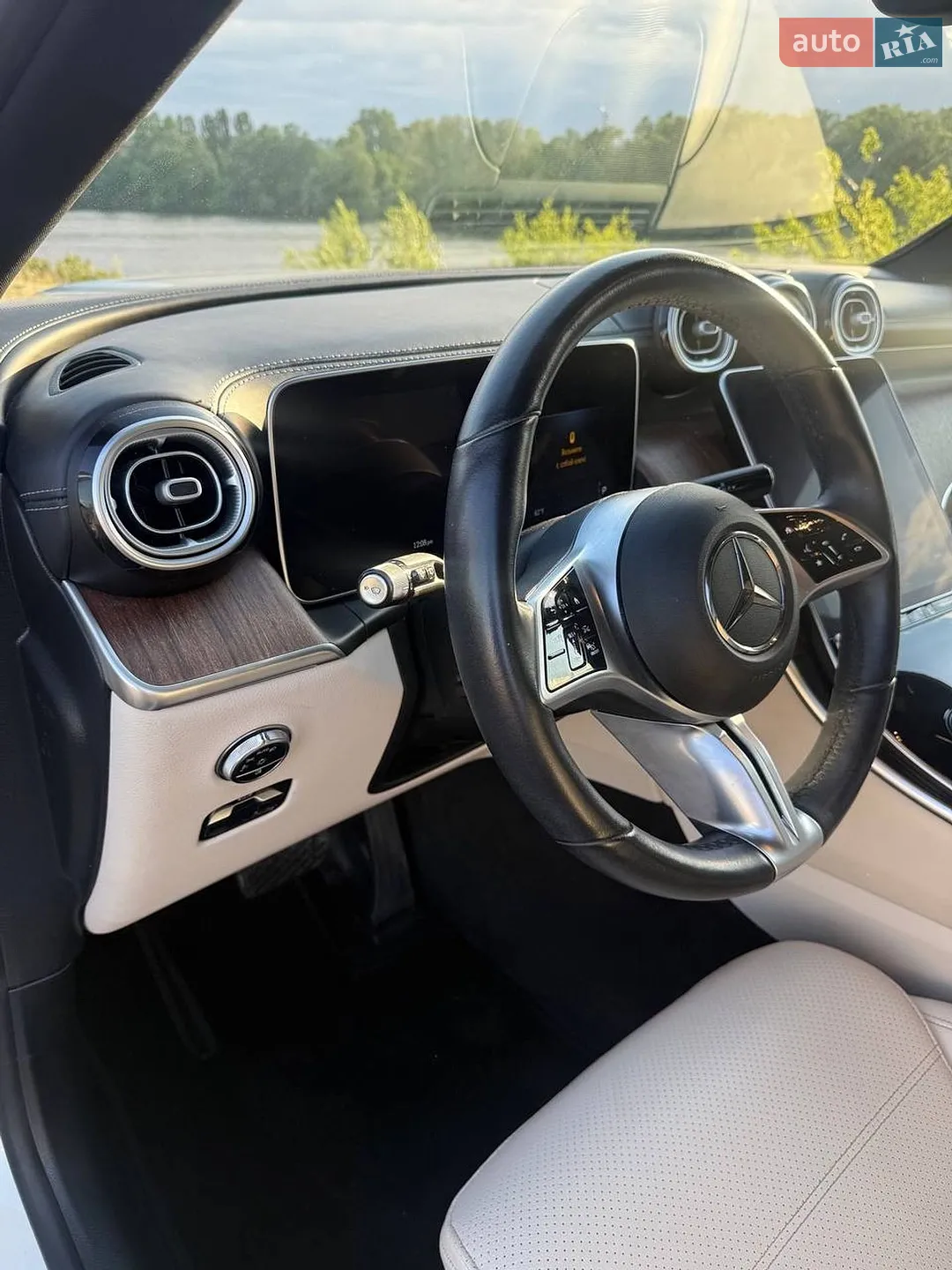 2023 Mercedes-Benz GLC - мініатюра 31