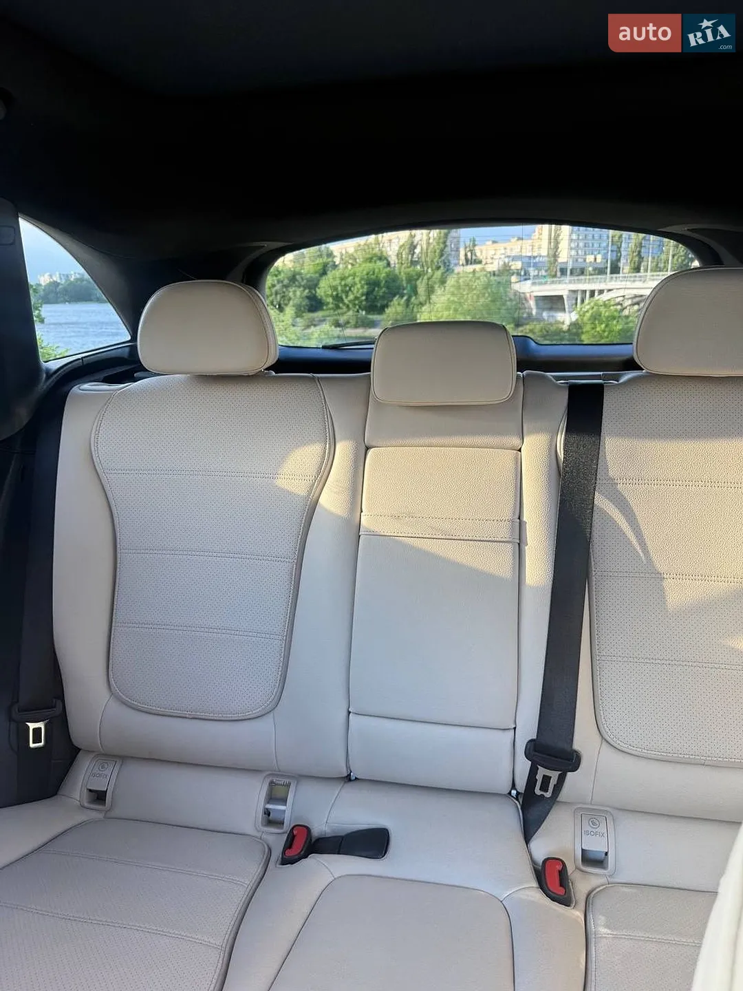 2023 Mercedes-Benz GLC - мініатюра 37
