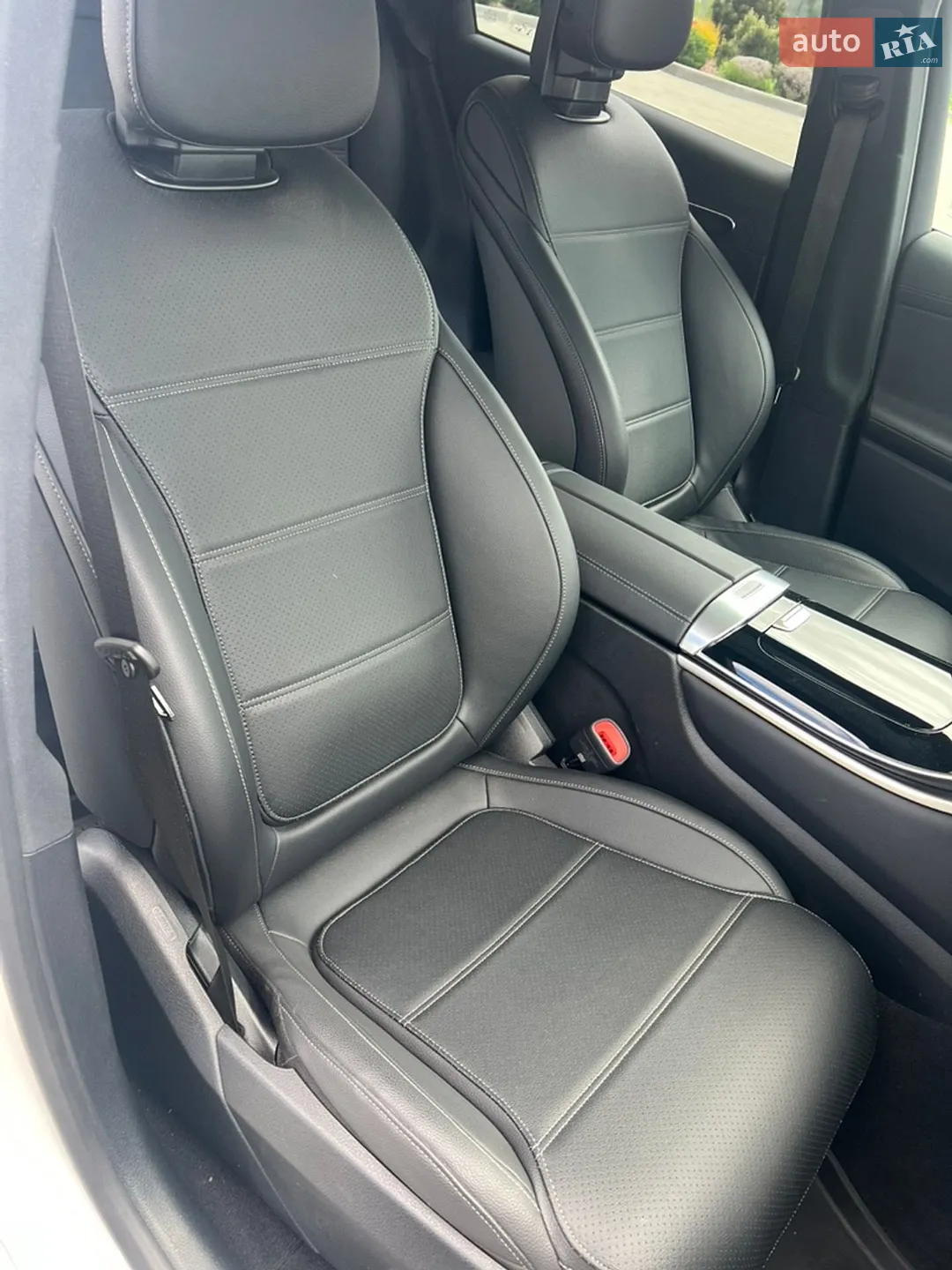 2024 Mercedes-Benz GLC - мініатюра 15