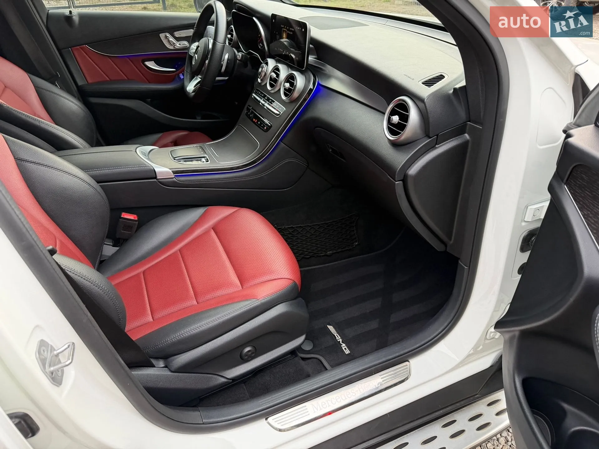 2020 Mercedes-Benz GLC - мініатюра 46
