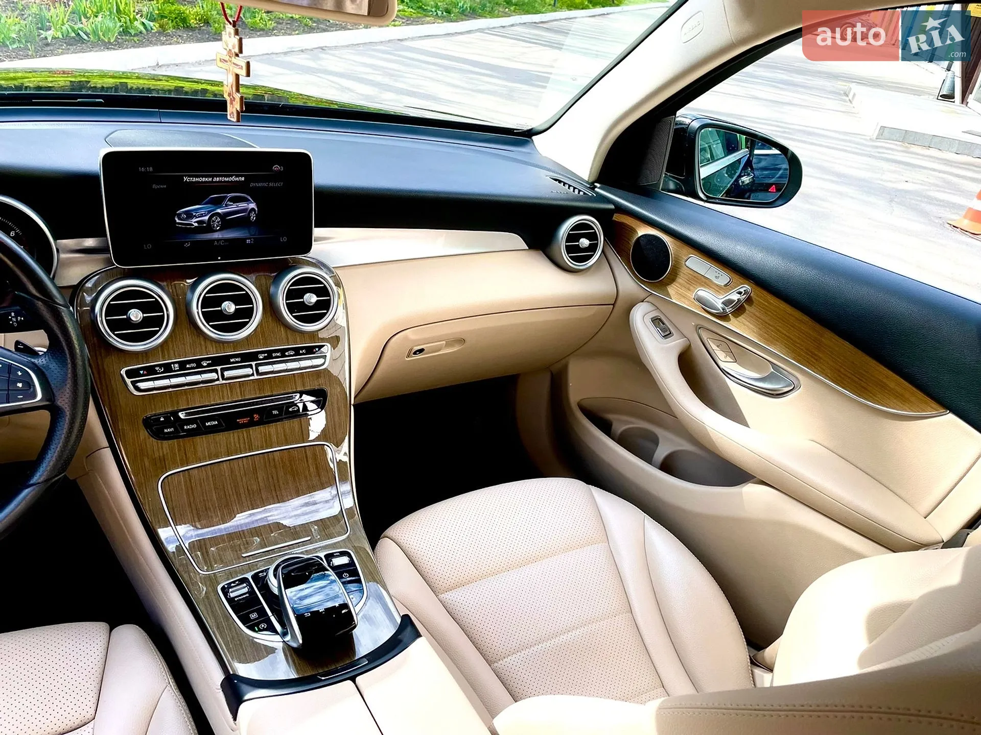 2018 Mercedes-Benz GLC - мініатюра 20