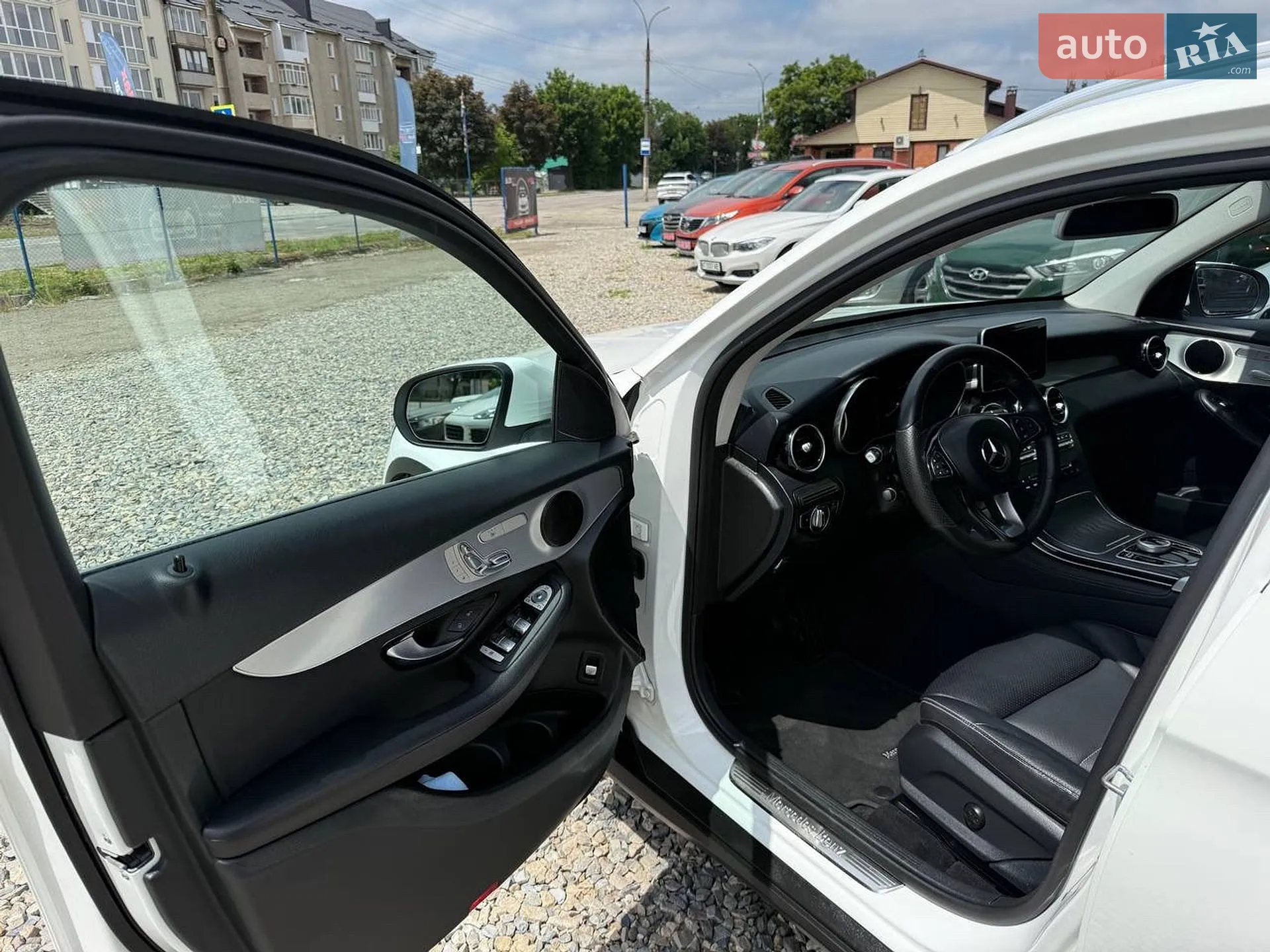 2018 Mercedes-Benz GLC - мініатюра 15