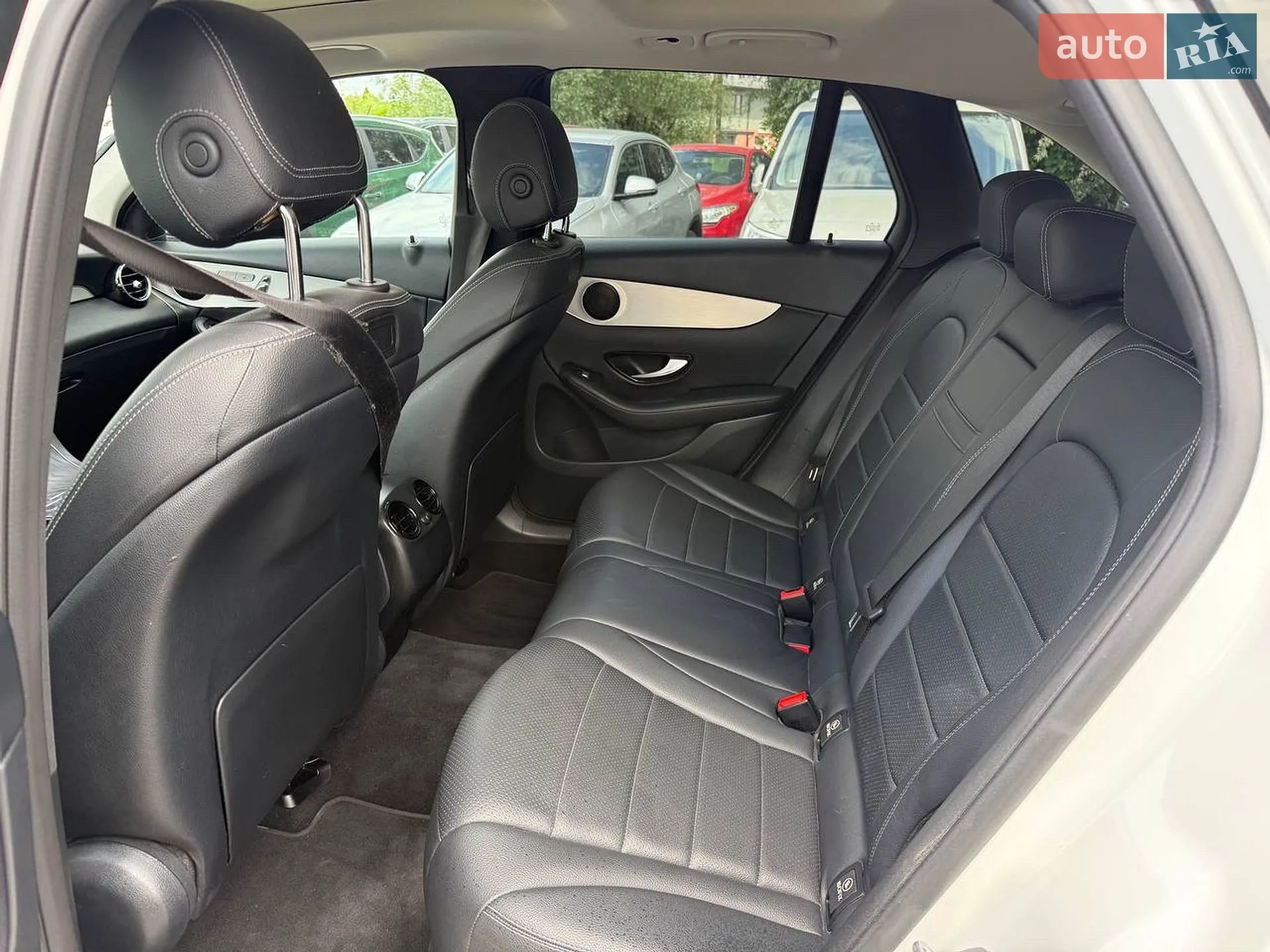 2018 Mercedes-Benz GLC - мініатюра 27