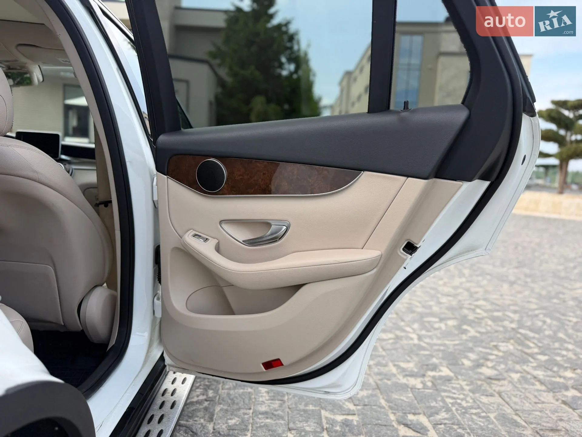 2015 Mercedes-Benz GLC - мініатюра 41