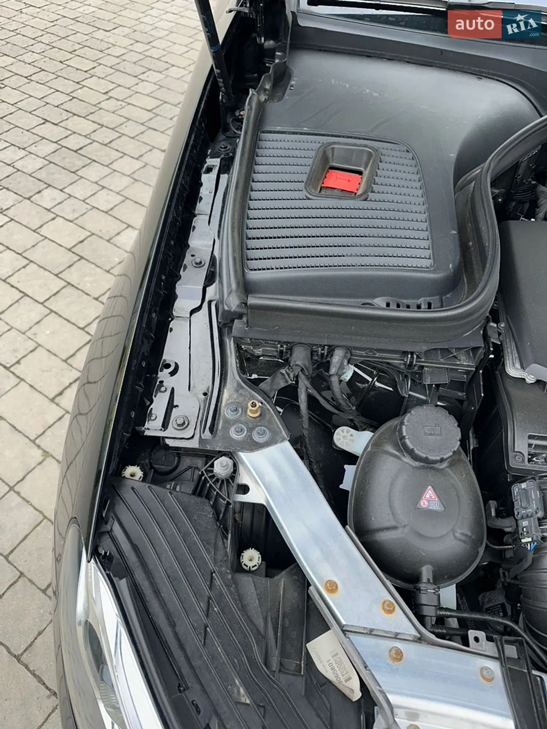 2017 Mercedes-Benz GLC - мініатюра 24