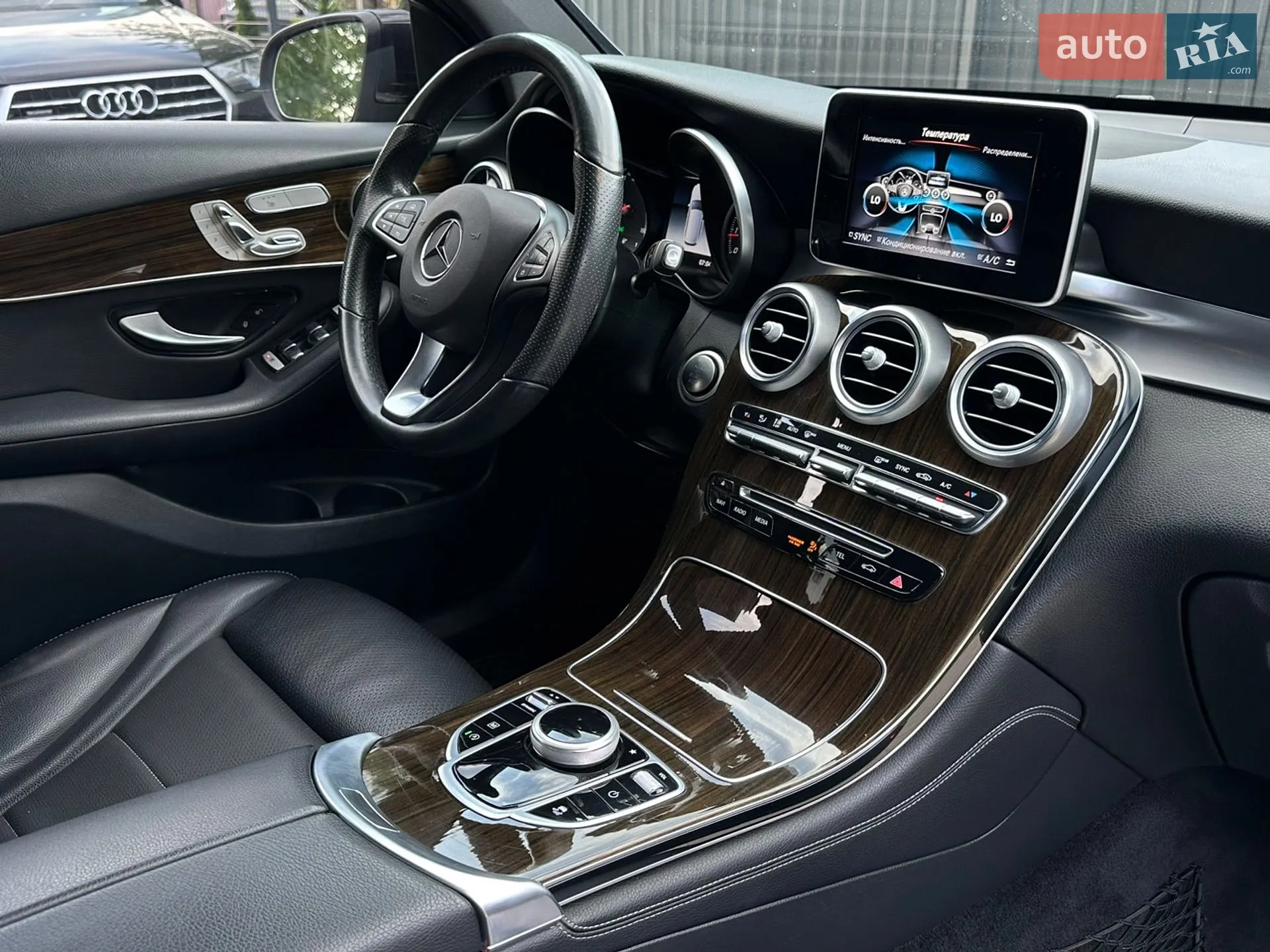 2019 Mercedes-Benz GLC - мініатюра 38