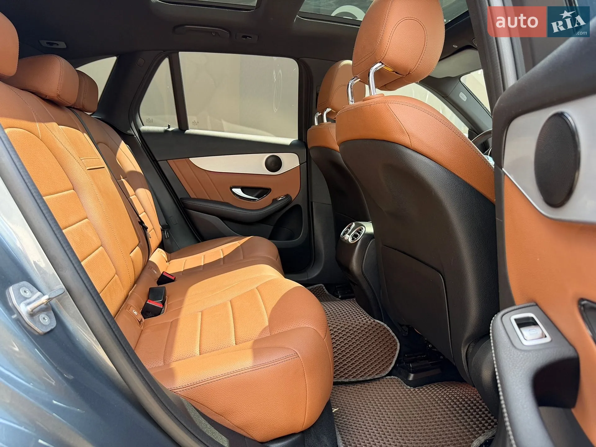 2020 Mercedes-Benz GLC - мініатюра 28