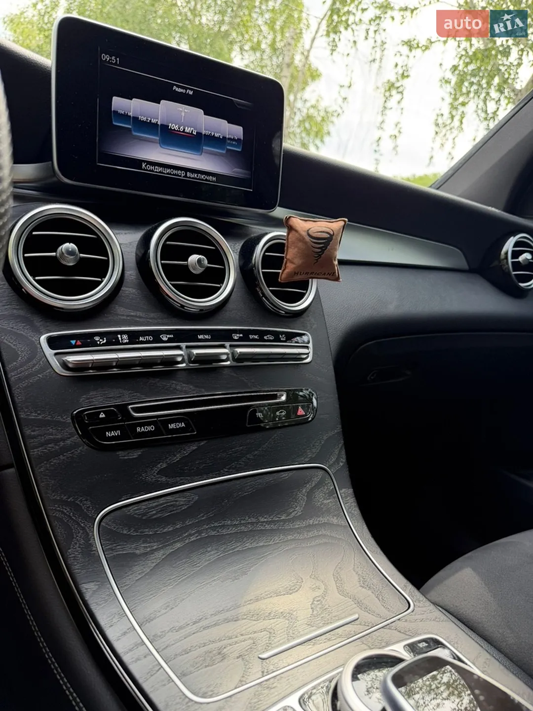 2017 Mercedes-Benz GLC - мініатюра 44