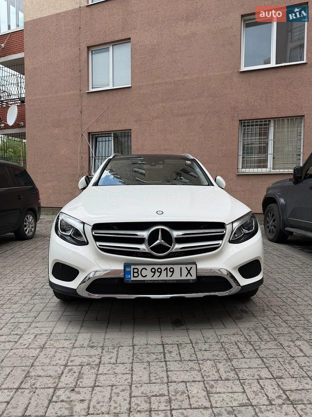 2016 Mercedes-Benz GLC - мініатюра 2