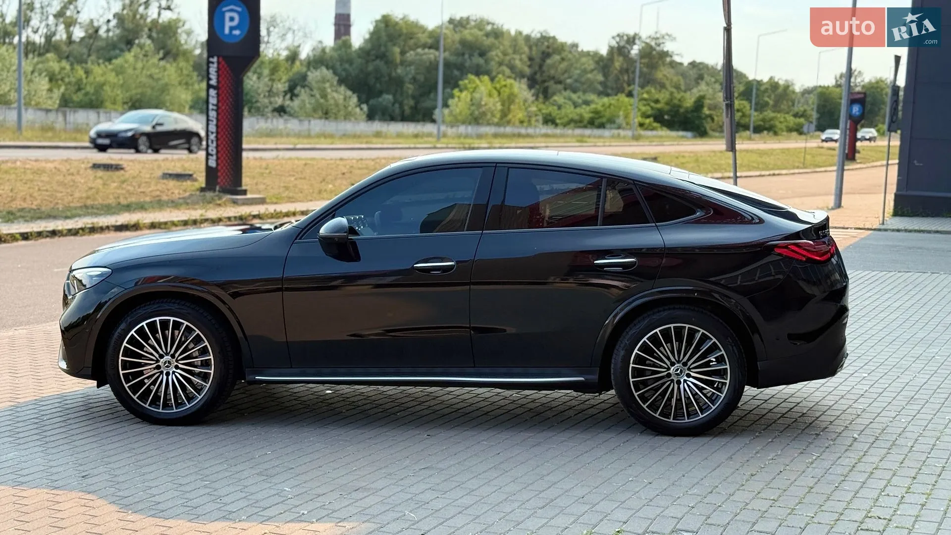 2025 Mercedes-Benz GLC - мініатюра 4